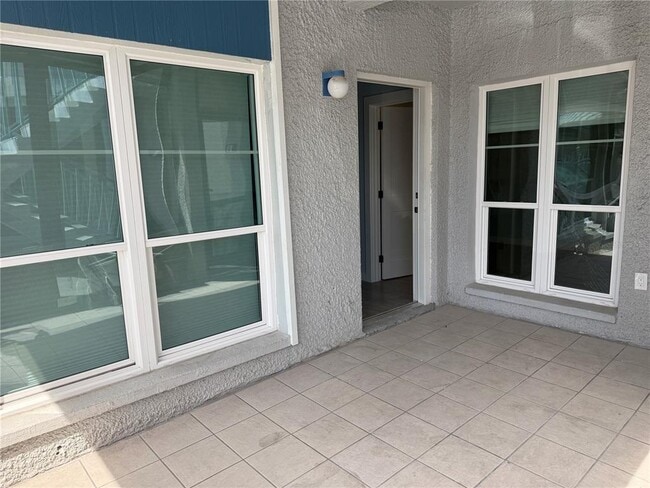 Building Photo - 171 Medallion Blvd Unit B