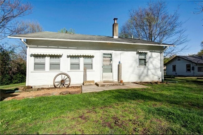 Photo - 2 bed 1 bath 792 sqft