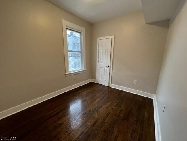 Photo - 44 Clifford St Unit 2