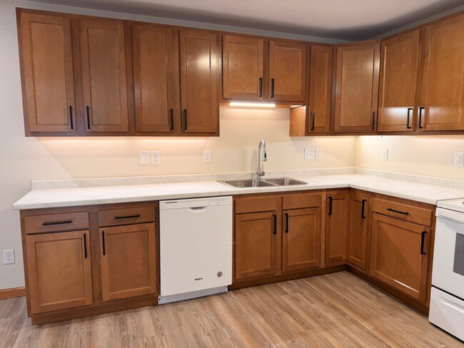 Photo - 1009 Boxelder Ave