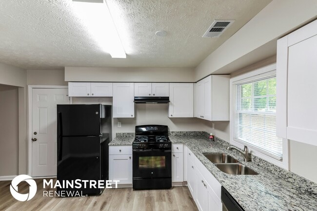 Photo - 6843 Timbers E Dr