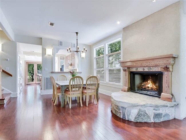 Photo - 1002 Lorrain St