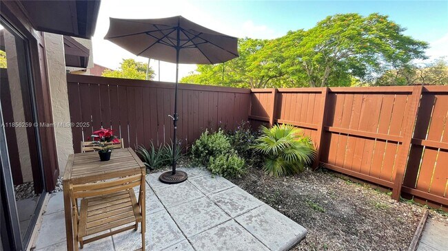 Building Photo - 11507 SW 64th St Rental