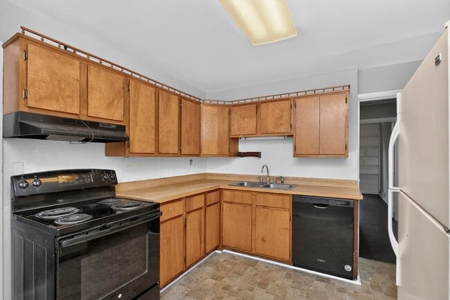 Photo - 2423 Underwood St