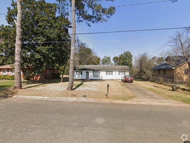 Building Photo - 222 Lawn St Rental