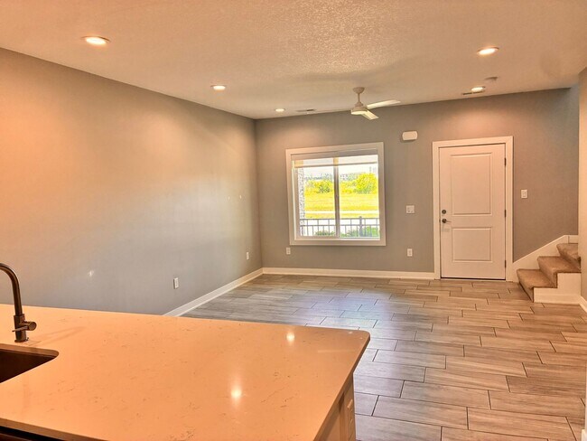 Photo - 2324 SE Parkview Crossing Dr