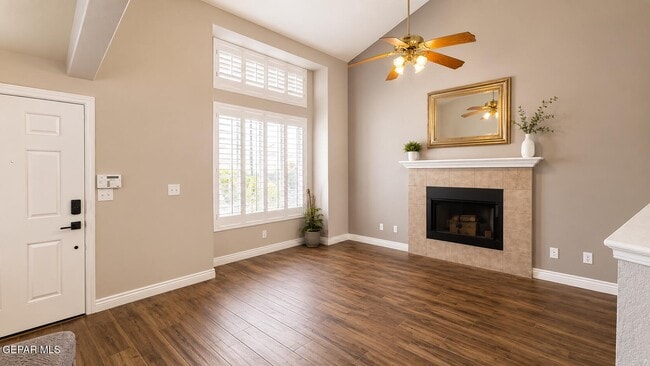 Photo - 836 Sunset Park Dr