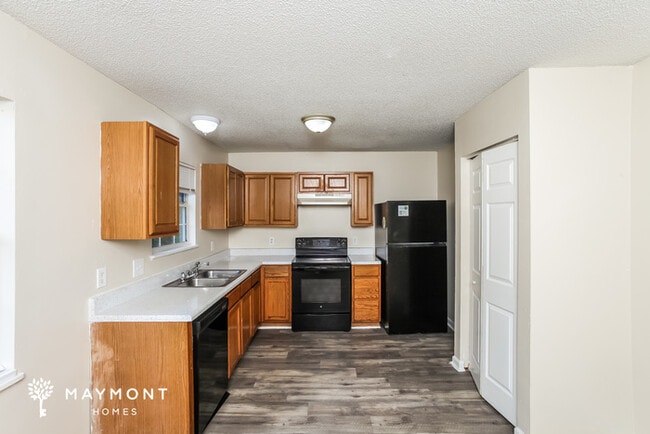 Photo - 225 Orchard Hill Dr