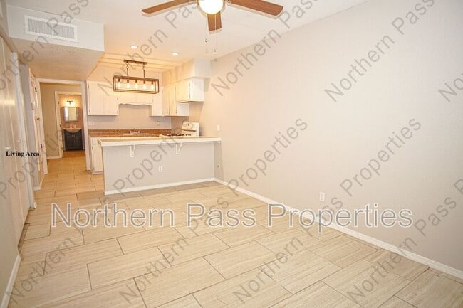 Photo - 1025 E Eighth