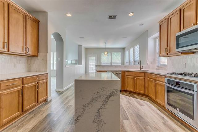 Photo - 817 Rushmore Dr