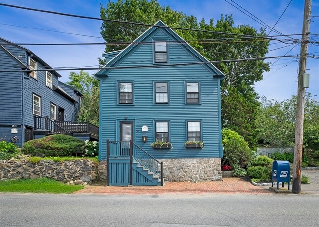 Photo - 30 Elm St House