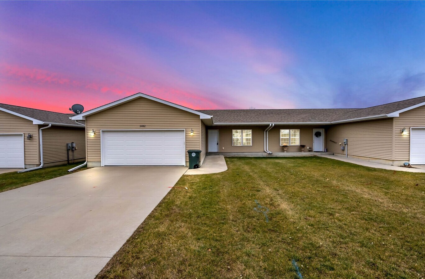 Summerland Twin Homes - Summerland Twin Homes