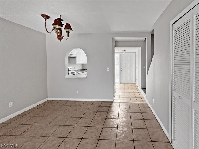 Photo - 1123 SW 48th Terrace