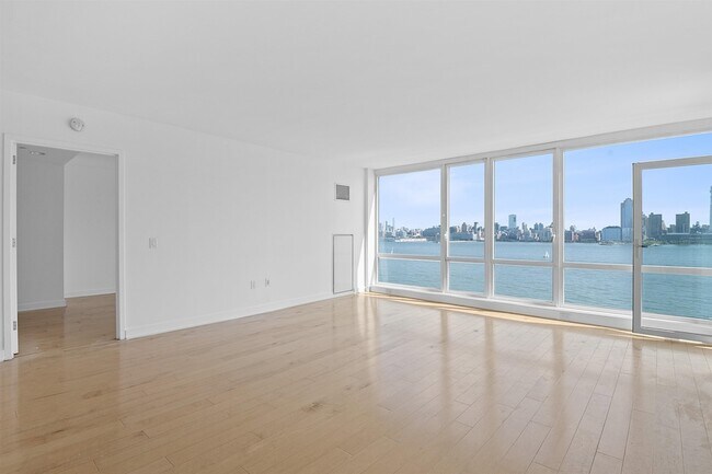 Photo - 2 2nd St Unit Residence 1103