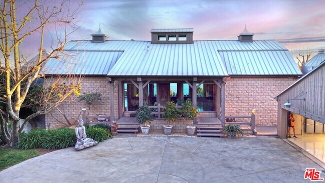 3020 Corral Canyon Rd
