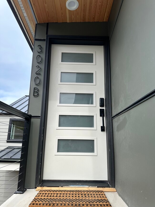 Photo - 3020 N 33rd St Unidad 3020 B