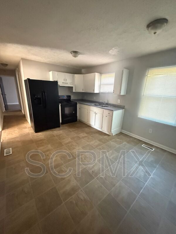 Photo - 5914 Amberly Ln