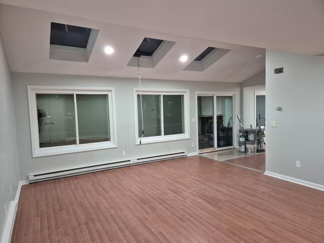 Photo - Newly renovated 3BR House