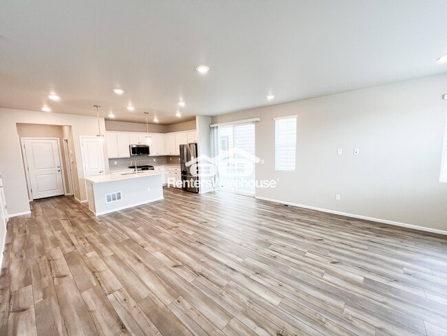 Photo - 8826 Yellowcress St