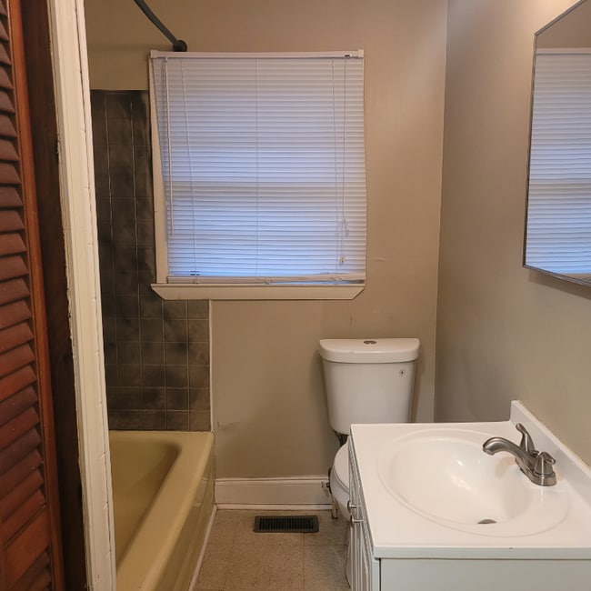 Photo - 3152 Corley St NW