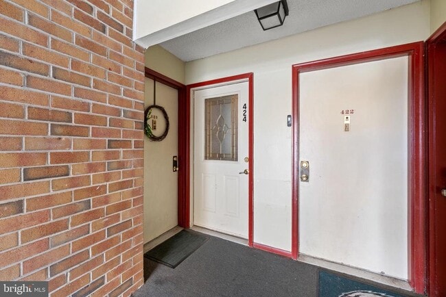 Building Photo - 424 Meadowview Ln Unit 424