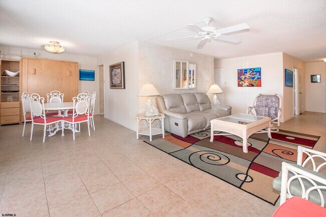 Photo - 5200 Boardwalk Unit 10A