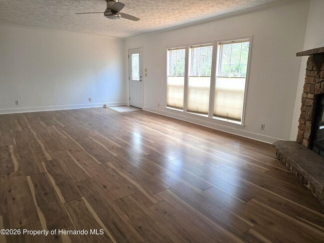 Photo - 7416 Grove Rd