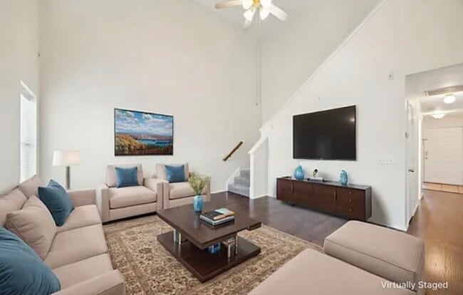 Photo - 320 Celia Cir