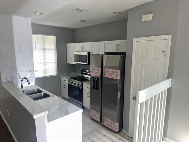 Photo - 6053 SW 19th Pl