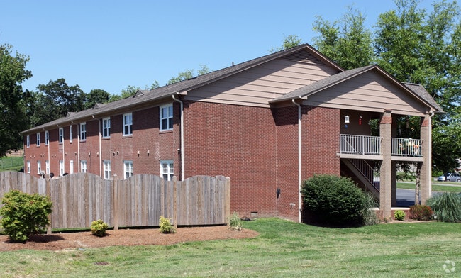 Mason Manor Apartments