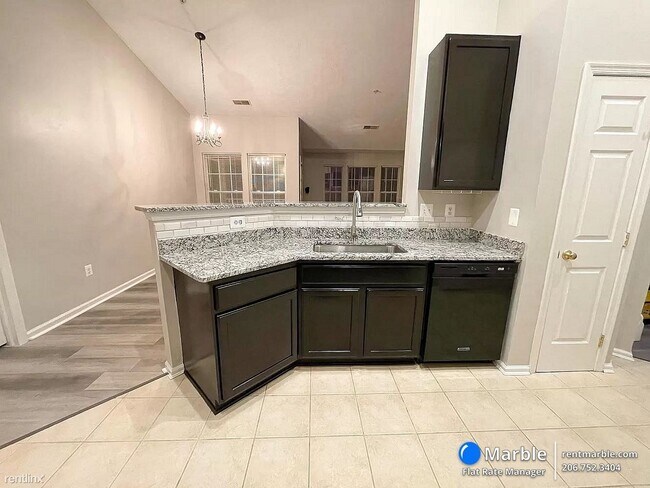 Photo - 2 br, 2 bath Condo - 3019 Hunting Ridge Dr