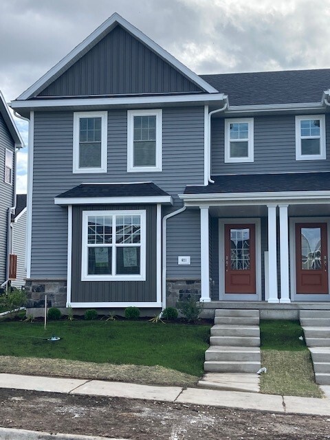 Building Photo - 621 Hillcrest Dr