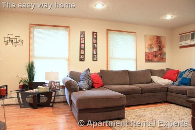 Photo - 201 Sherman St Apartments