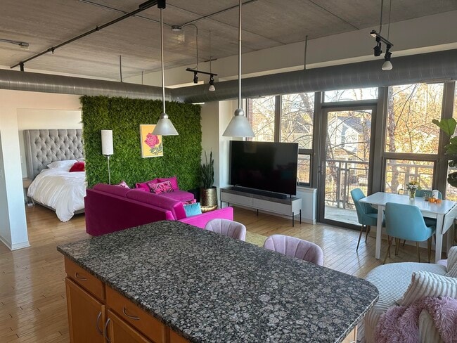 Photo - 315 2nd St Unit 305