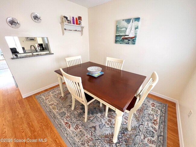 Photo - 513 Seaport Blvd