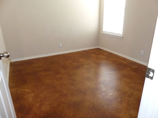 Photo - PRICE DROP !!