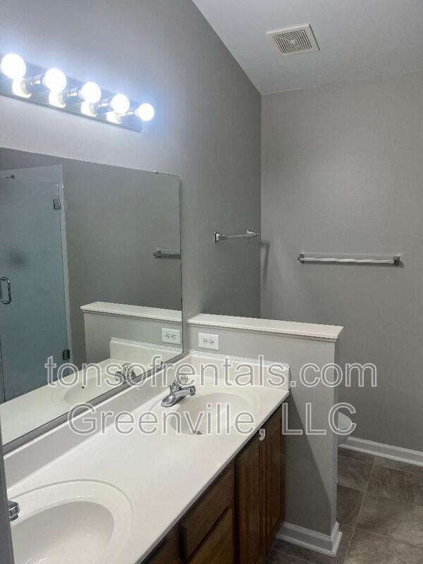 Photo - 7 Stonington Way