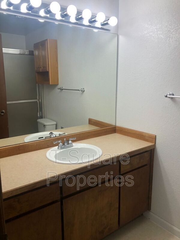 Photo - 7125 Rainier Dr Casa