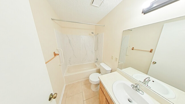 Photo - Woodland Bend Apartments