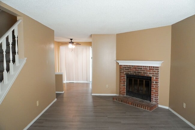 Photo - 3 bed 2 ba with Finished Basement Bedroom, Garage - APPLY FREE!