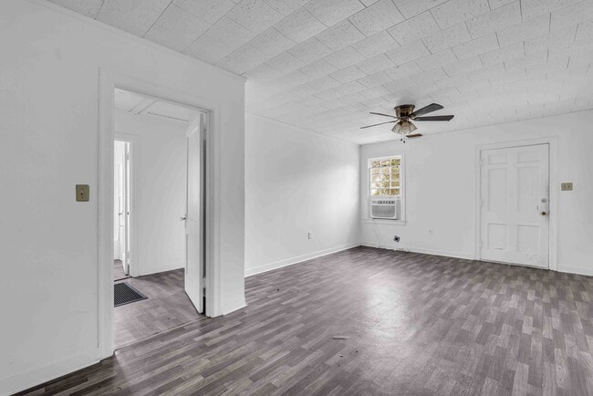 108 King St