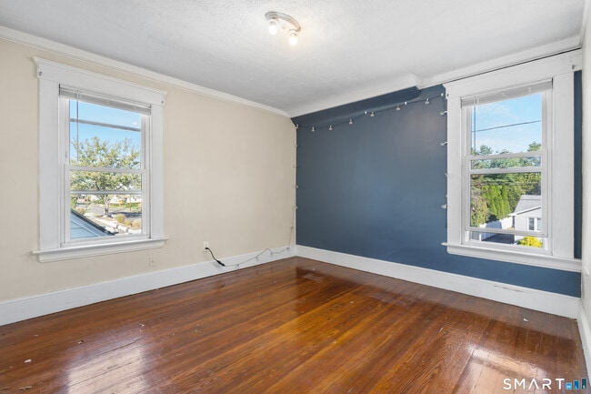 Photo - 304 Fairview Ave