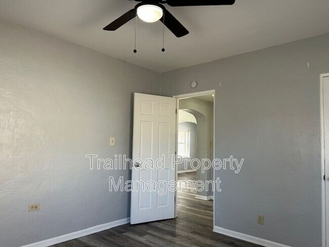 Photo - 2104 S Norwood Ave Unit Apt 1