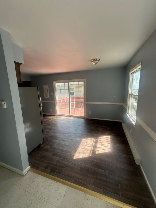 Photo - 3018 Columbia St