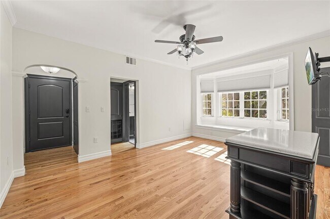 Photo - 2117 W Dekle Ave Unit L-2