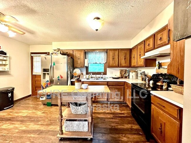 Photo - 105 N Elm St