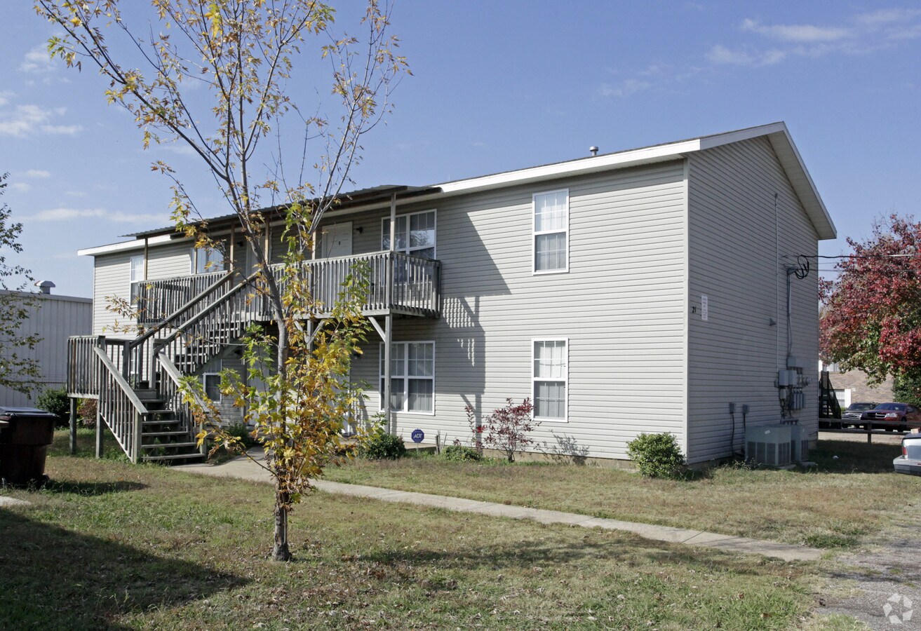Photo - 9-21 River Oaks Dr Apartments