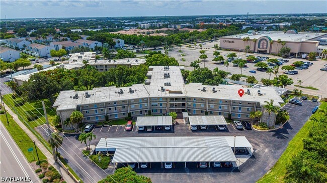 Building Photo - 2244 Winkler Ave Unit 108