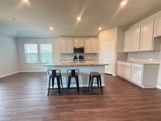 621 Fletcher Dr