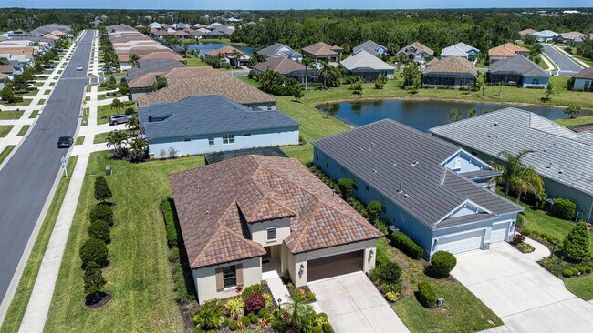 Photo - Fully-furnished pool home in Indigo!